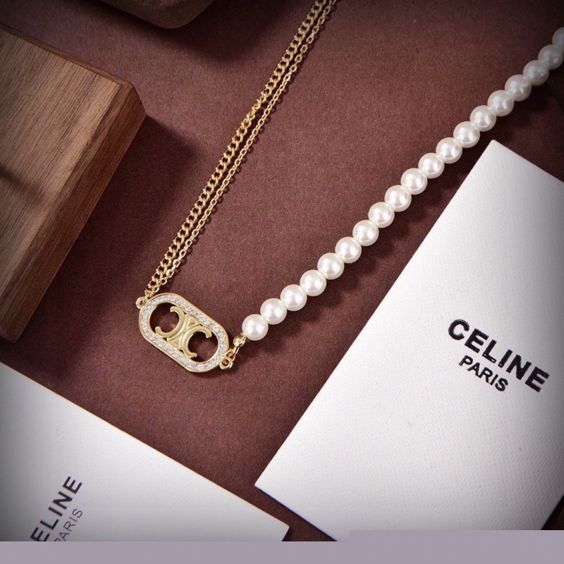 Ce**e necklaces